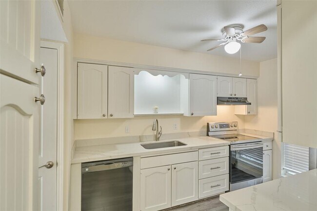 Building Photo - 2308 Winrock Blvd