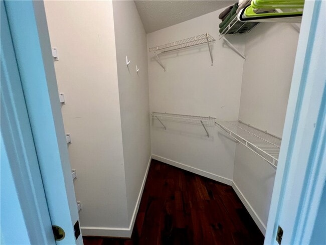 Building Photo - 27 Hoyt Pl