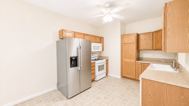 Building Photo - 106 Woodcreek Cir