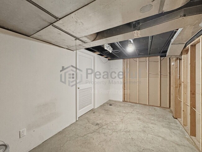 Building Photo - 3558 S 700 E