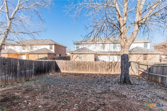 Building Photo - 4003 Pilgram Dr