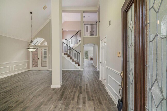 Building Photo - 1123 Misty Lake Dr