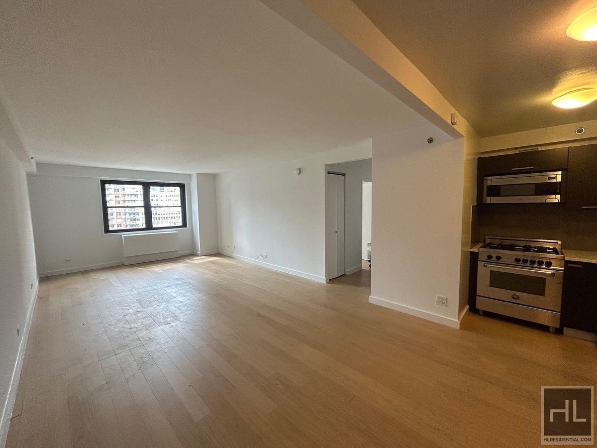 Building Photo - East 39th Street