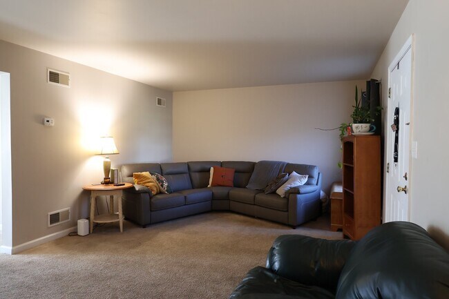 Building Photo - 132 Lighthouse Dr
