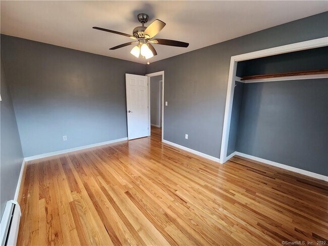 Building Photo - 24 Savi Ave