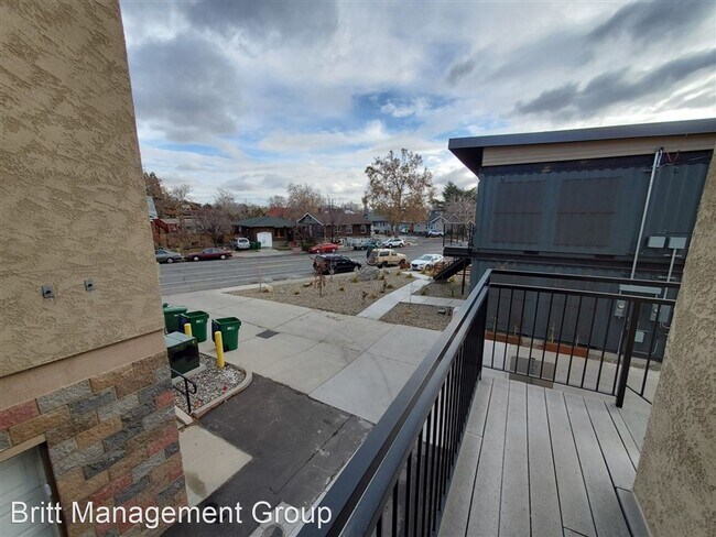 Building Photo - 2 br, 1.5 bath House - 449 Holcomb Avenue