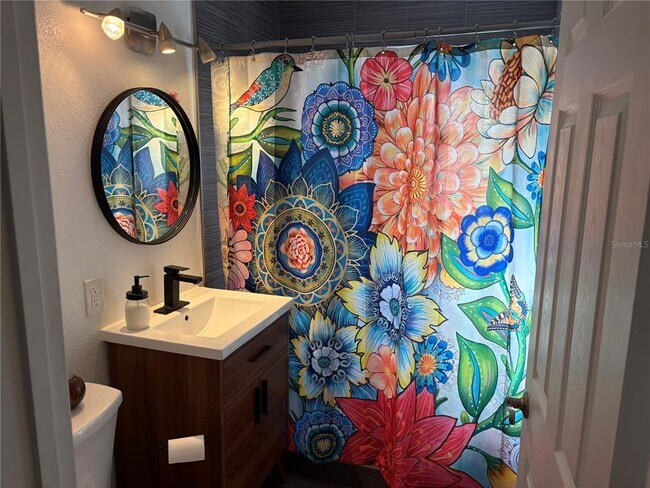 Building Photo - 4716 W Wyoming Ave