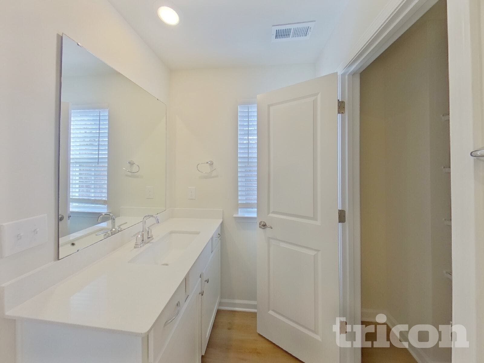 Building Photo - 1041 Bandon Dr