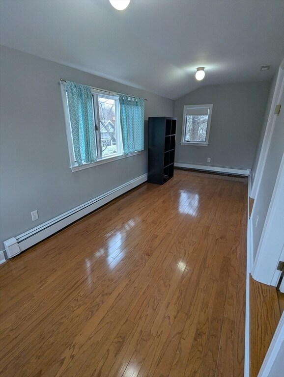 Building Photo - 185 Mystic St