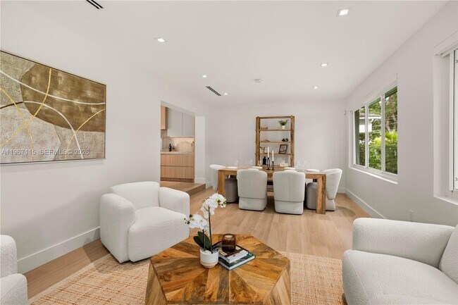 Building Photo - 6011 Maynada St