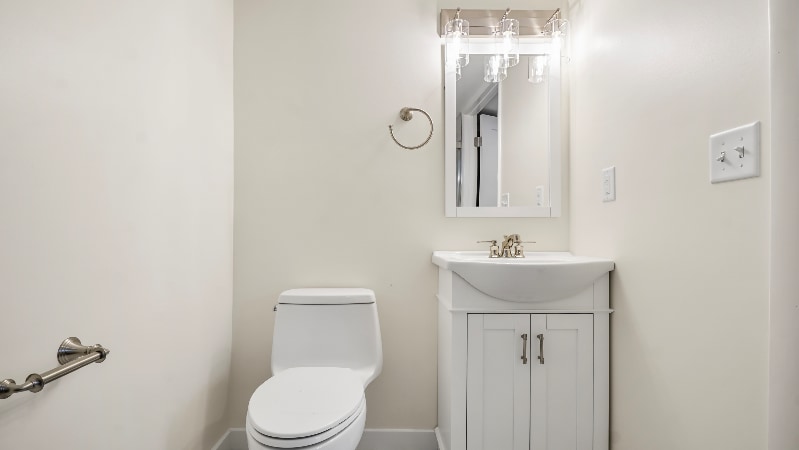 Building Photo - 1816 Eastside Ave