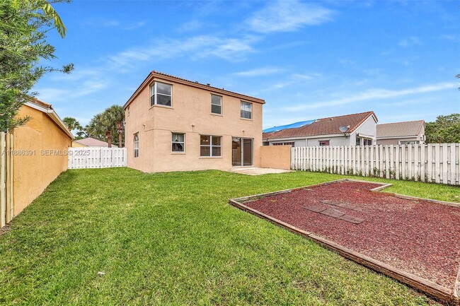 Building Photo - 15740 NW 16th Ct