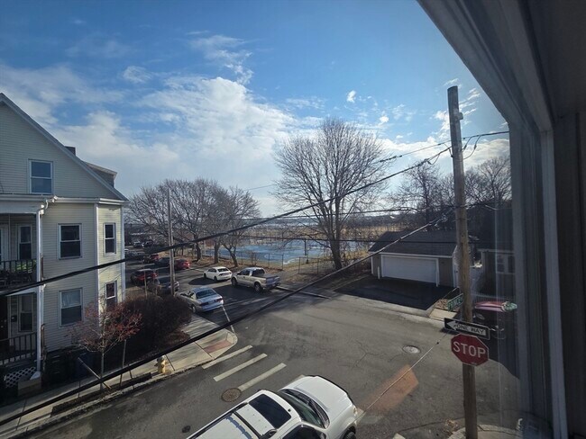 Building Photo - 48 Prince St