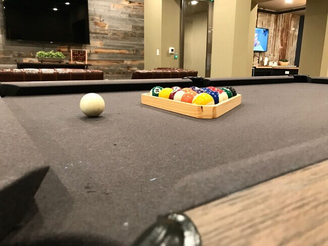 Building Photo - A0 | 1 Bed 1 Bath | 563 sf | $1500-$1770 |...