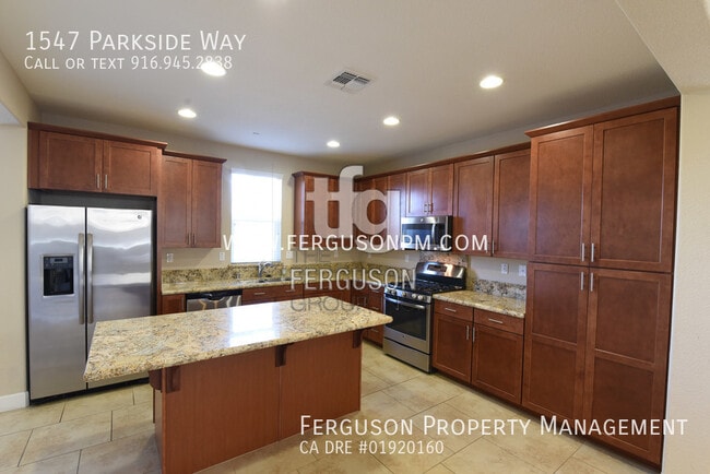 Building Photo - 1547 Parkside Way