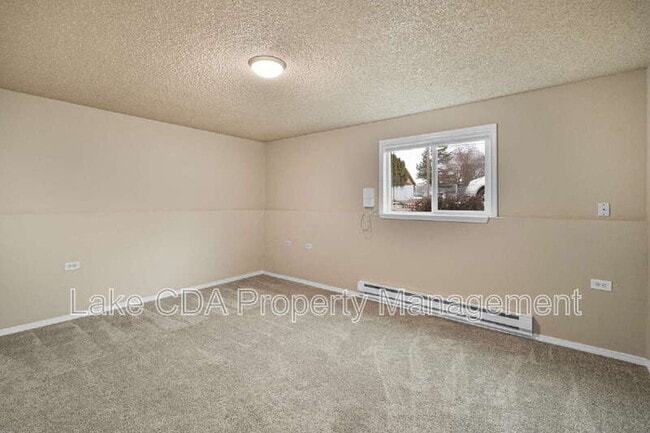 Building Photo - 908 N 2nd St