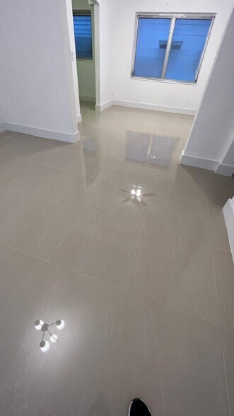 Building Photo - 7821 Byron Ave