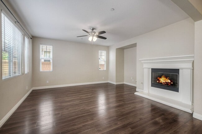 Building Photo - Charming Lake Rancho Viejo Home – Beautiful, Peaceful & Conveniently Located!