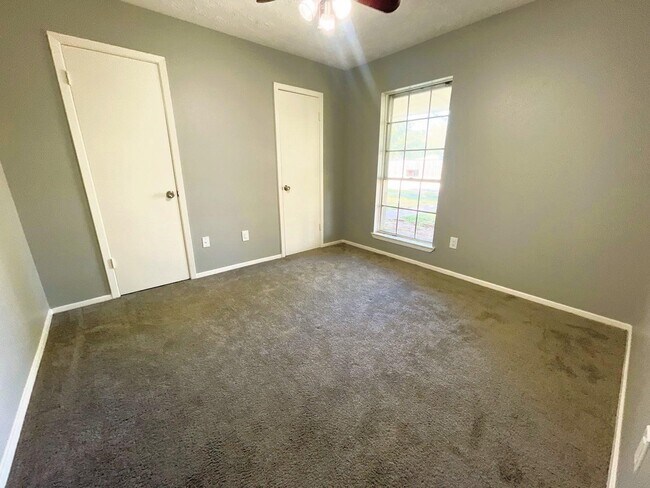 Building Photo - 12835 Pantano Drive