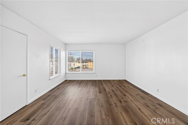 Building Photo - 1316 W Anaheim St