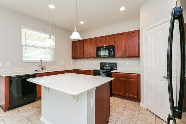 Building Photo - 1011 Hermosa Way