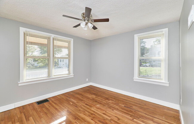 Building Photo - 2313 Burns Ave