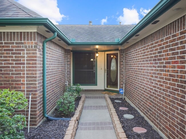 Building Photo - 19623 Westbridge Ln