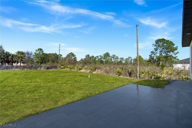 Building Photo - 517 Johns Ave