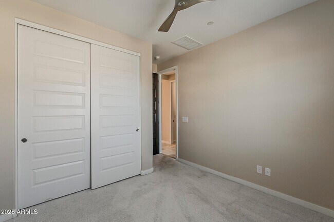 Building Photo - 4704 S Glacier
