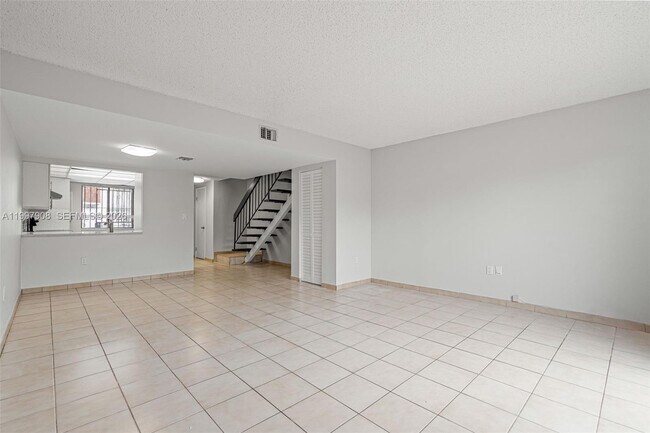 Building Photo - 319 NW 109th Ave