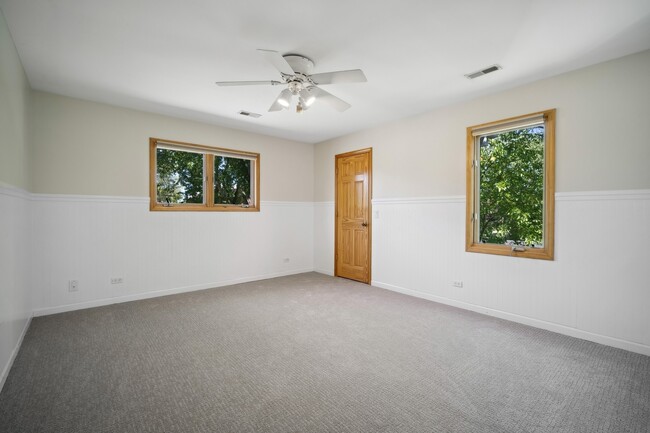 Building Photo - 3404 Linneman St