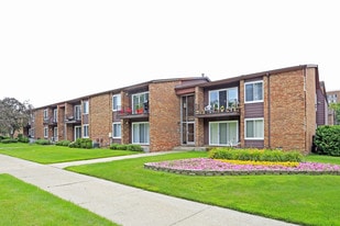 Building Photo - Parkview Village Apartments