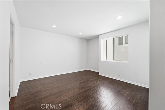 Building Photo - 935 1st St