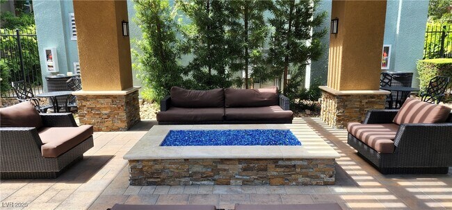 Building Photo - 56 E Serene Ave