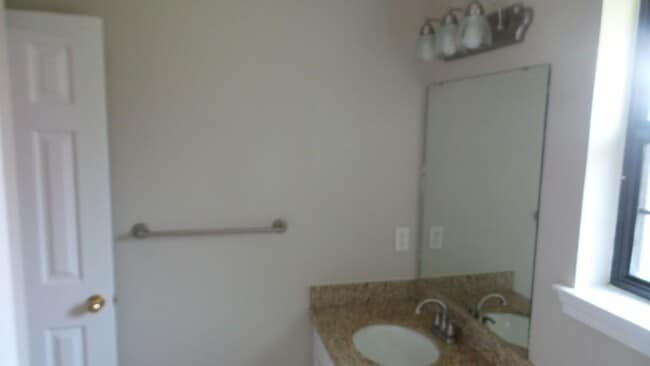 Building Photo - 1305 Remington Ct