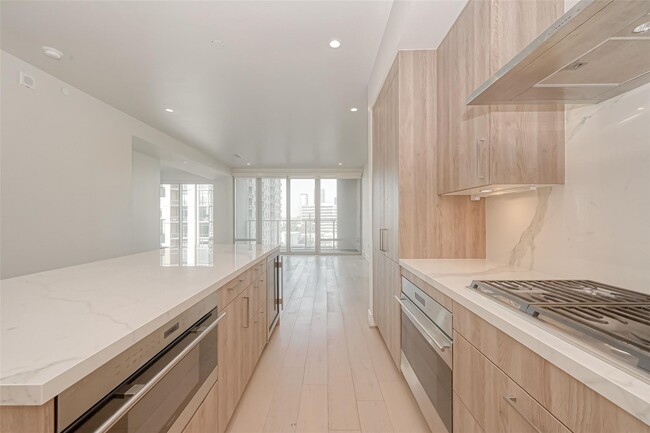 Building Photo - 2047 Westcreek Ln Ln