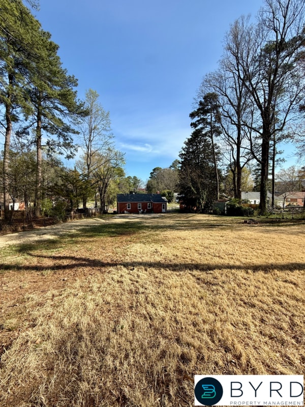 Building Photo - 9023 Farmington Dr