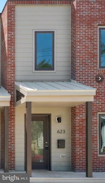 Primary Photo - 623 Shawmont Ave