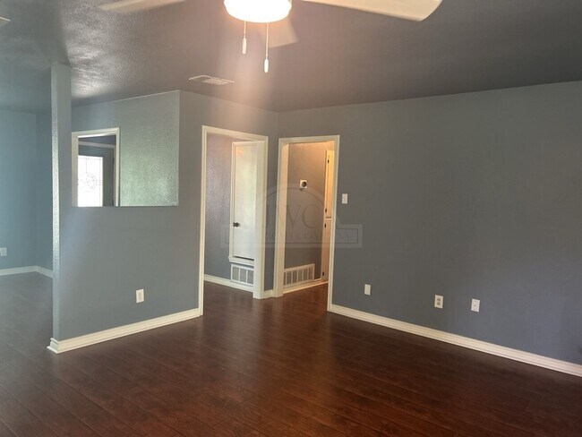 Building Photo - 2807 Brinegar Rd