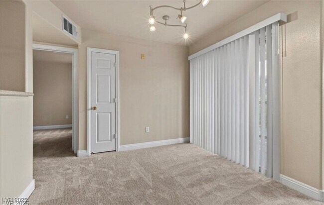 Building Photo - 8000 W Badura Ave