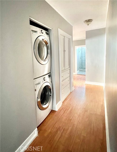 Building Photo - 4432 3rd Ave