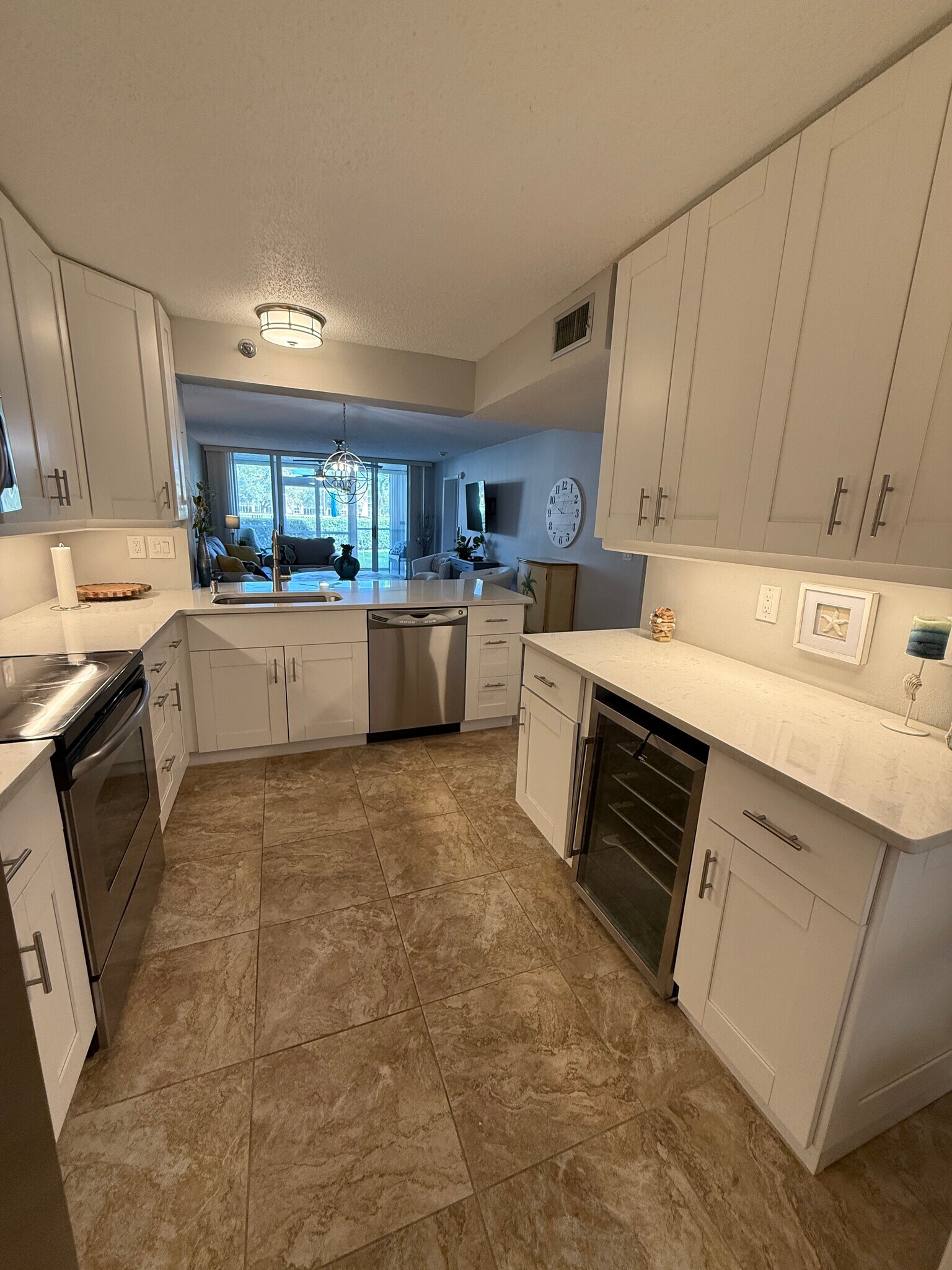 Building Photo - 4530 Pinebrook Cir