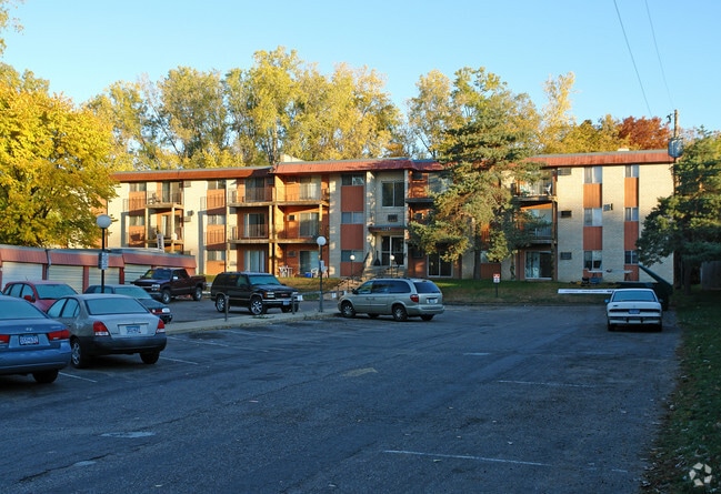 Building Photo - Eastview Manor
