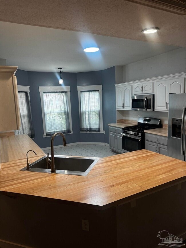 Building Photo - 2232 Orion Lake Dr