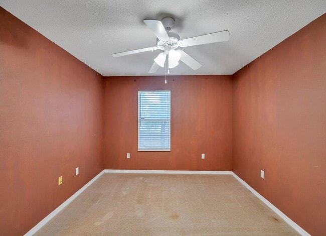 Building Photo - 109 Cabana Way