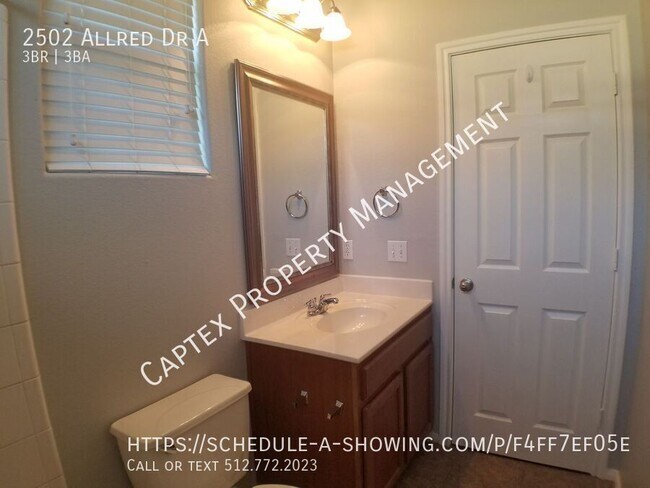 Building Photo - 2502 Allred Dr