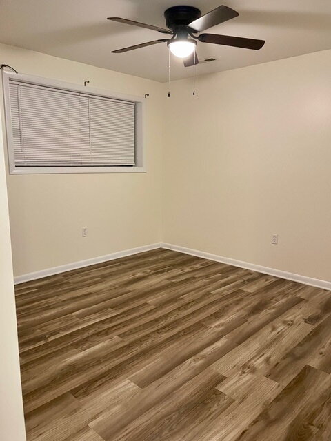 Building Photo - 2 bed, 1 bathroom duplex   - Seneca, SC