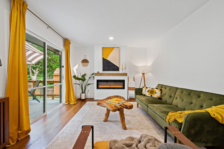 Building Photo - 3964 Gretna Green Dr