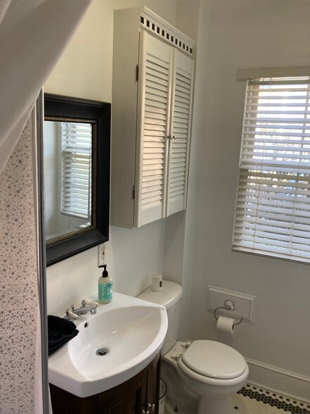 Bathroom - 50 Cornhill St