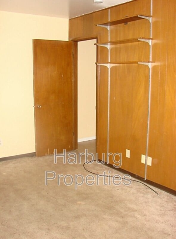 Building Photo - 1717 1/2 Baseline Rd
